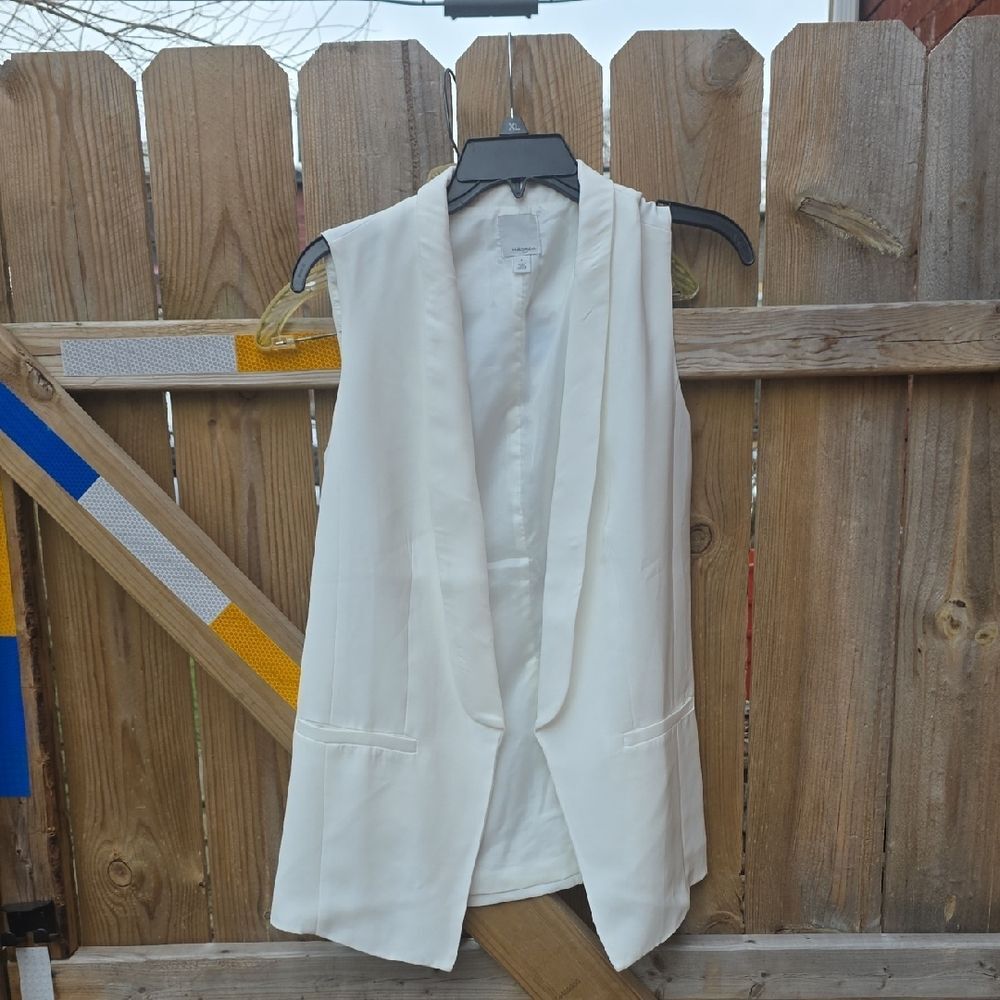 Halogen Ivory Sleeveless Vest